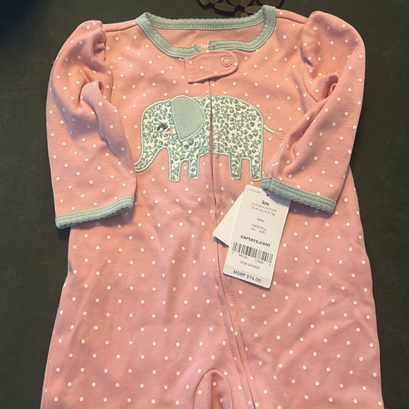 Carter- onesie - Picture 2 of 2